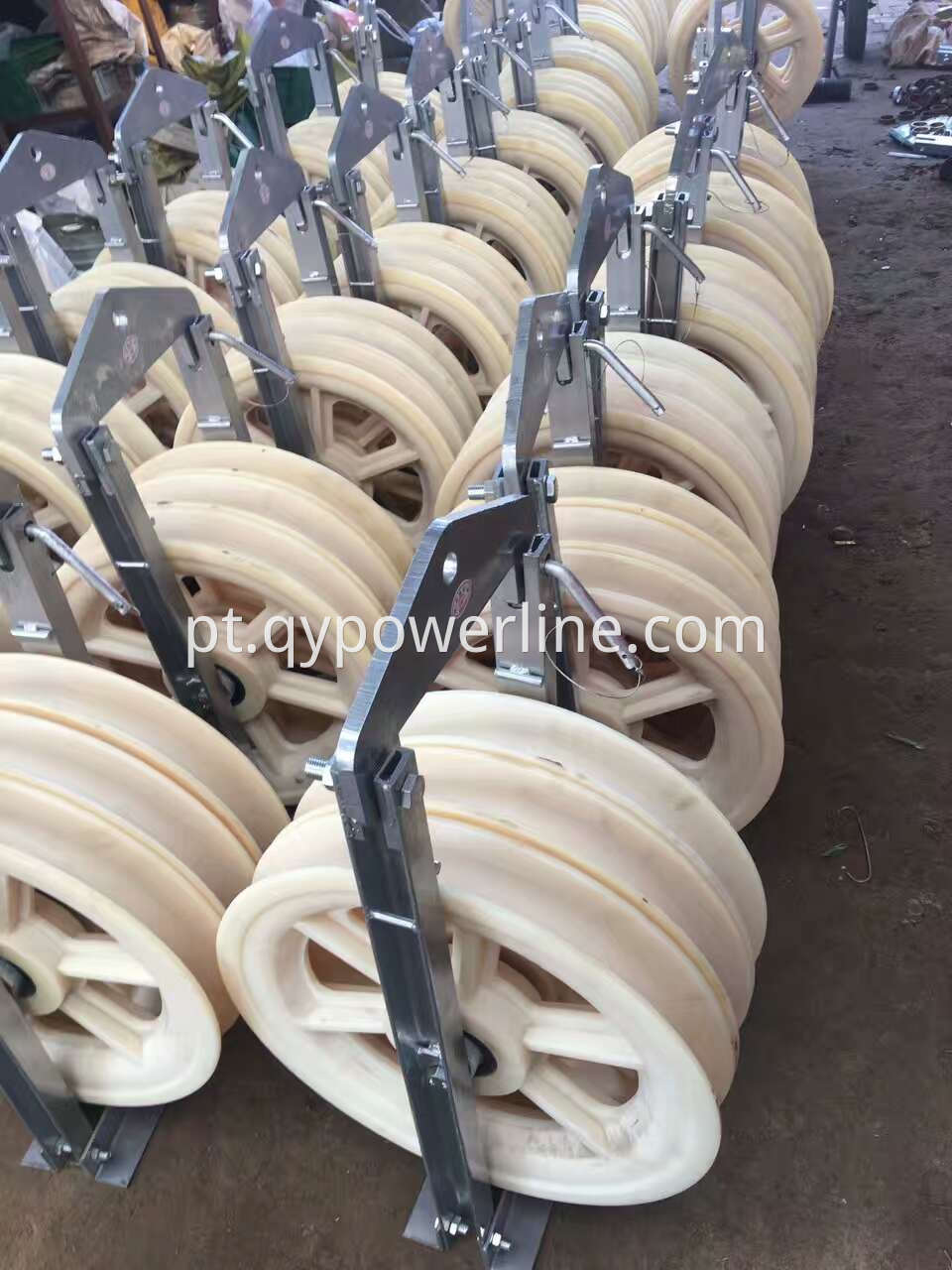 wire cable pulley